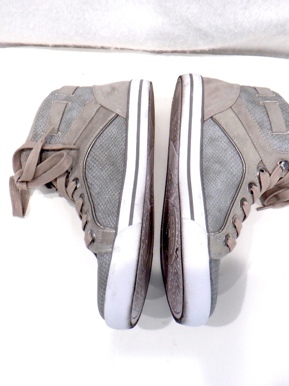 G by Guess Women's Mid-top Sneakers Size 7 - Picture 6 of 15